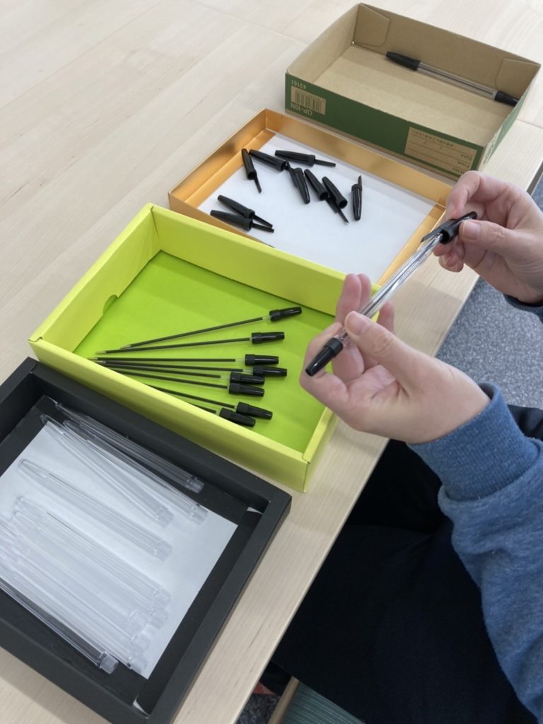 画像：内職の様子